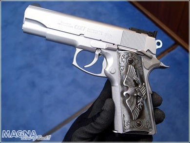 イーグルグリップ標準装備！「シーキャンプ イーグル・カスタム」絶賛