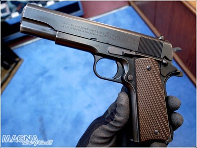 樹脂による鉄肌再現極まる！「WA【コルト】M1911A1／ビッグガン」登場