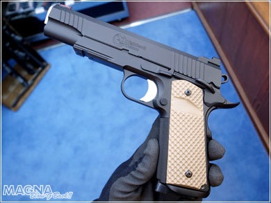 帰って来た「WA【ナイトホーク】コスタ・リーコン」！絶賛発売中