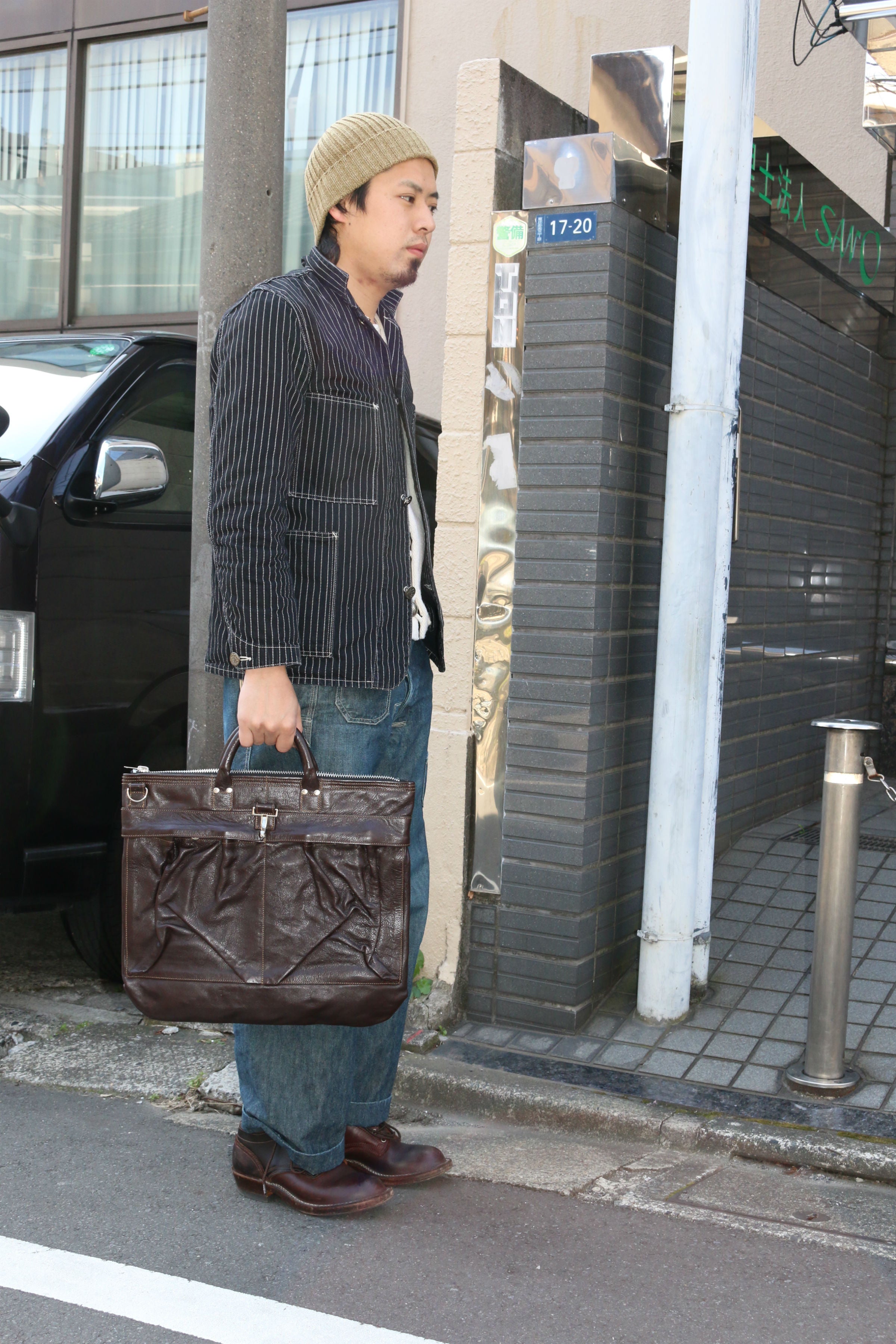 今年、生産中止となってしまった、レインボーカントリー ヘルメット