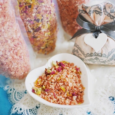 完全思考停止♡問答無用で感じるエジプト香油♡ | 藤本さきこ