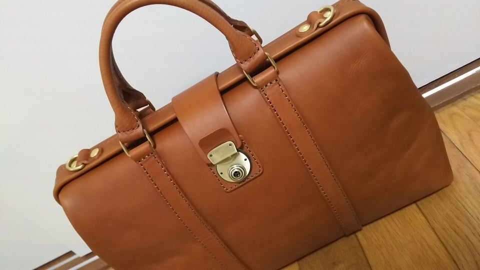 二本手口枠ビジネスバッグ | カメラと日記と…