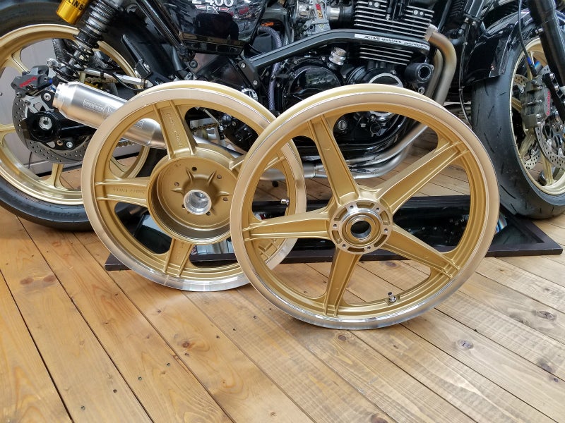 過去ブログ カワサキZ1/Z2用ハヤシキャスト入荷しました!!カフェ