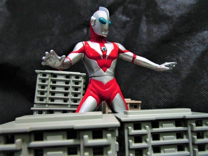 HR-F 新世紀ウルトラマン伝説part1 ウルトラマンパワードレビュー