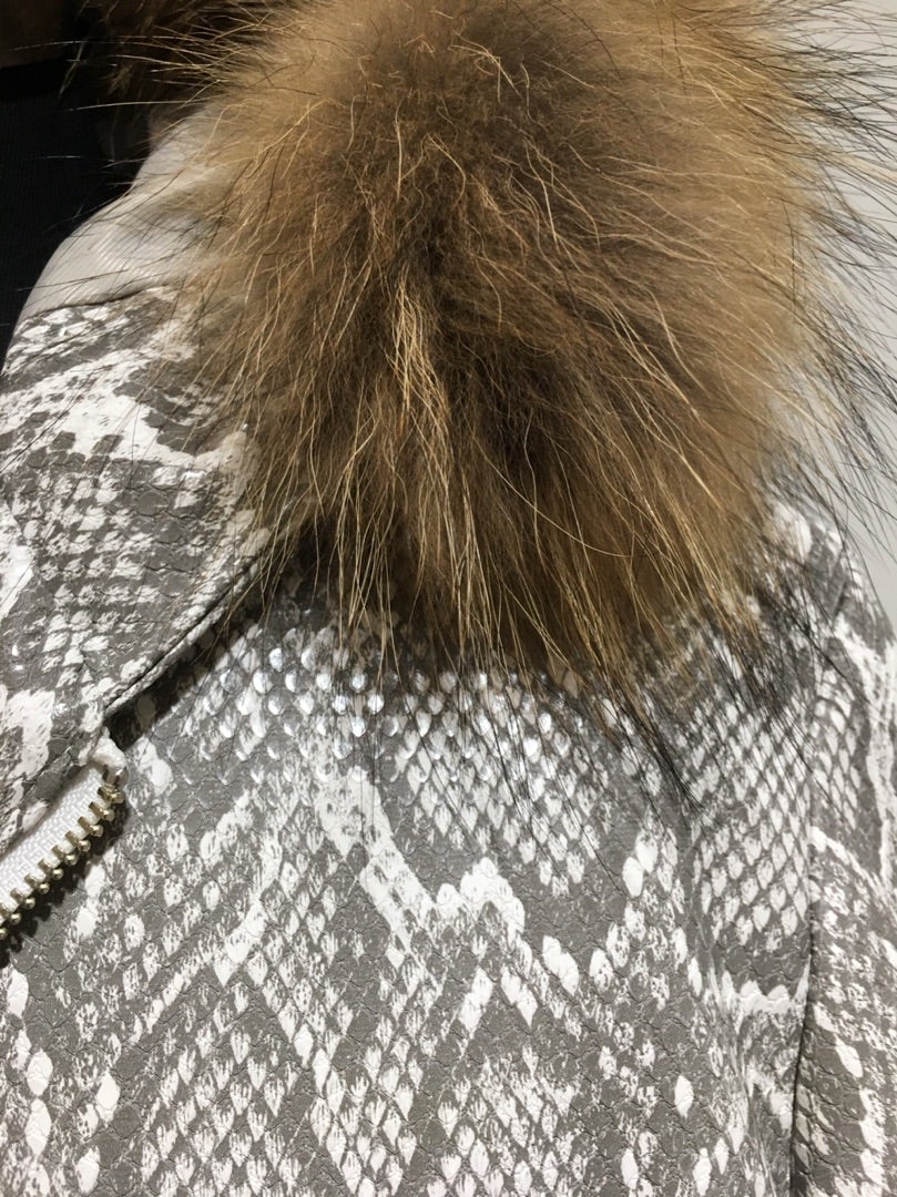 ガルニエ 新作【パイソン柄ダウンコート】 | GARNIER（ガルニエ