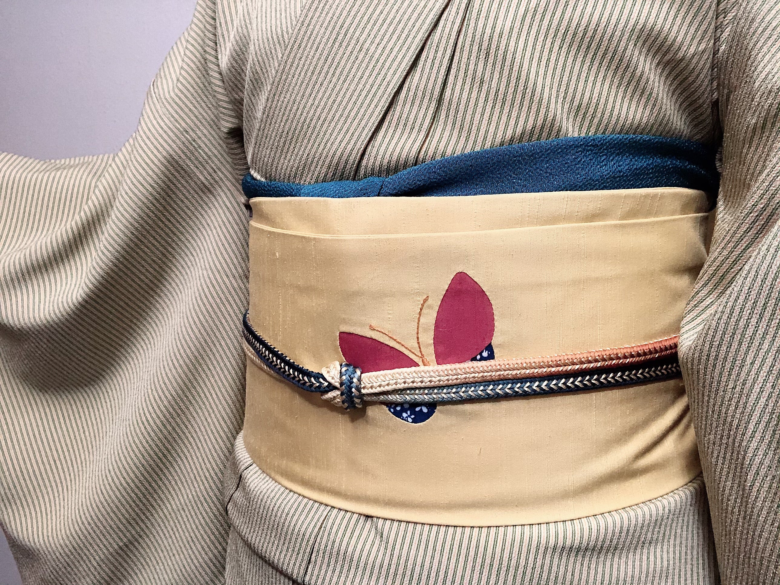 可愛い蝶々柄 絞り 小紋 正絹 お花見着物 ミナペルホネンお好きな方に