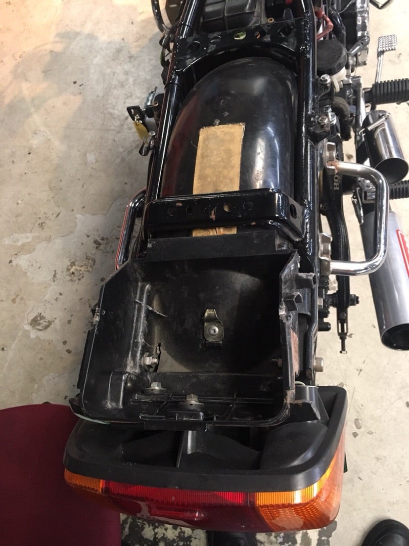 CBX400F インナーフェンダー取り付け 絶版車 旧車 レストア カスタム