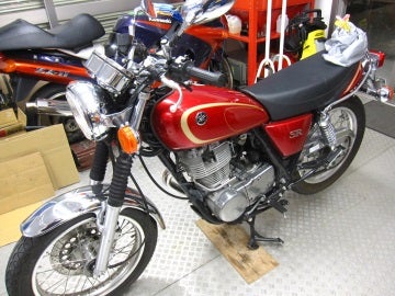 ヤマハ SR400 RH03J 転倒フロントフォーク曲がり・・・修理 | Sae's