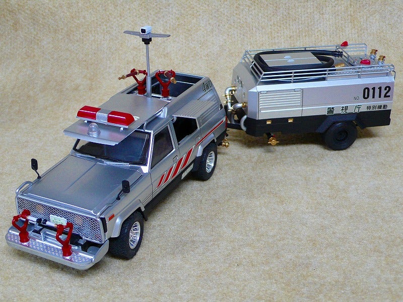 西部警察・サファリ4WD＆TANKCARの製作完成品 | プラモデル・ガレージ
