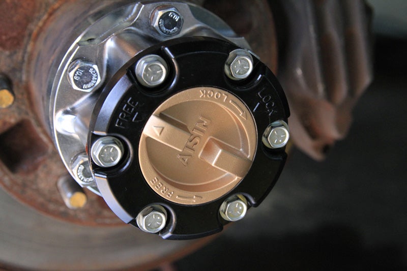 ランクル77 パワーロッキングハブから純正マニュアルハブへ | 四駆