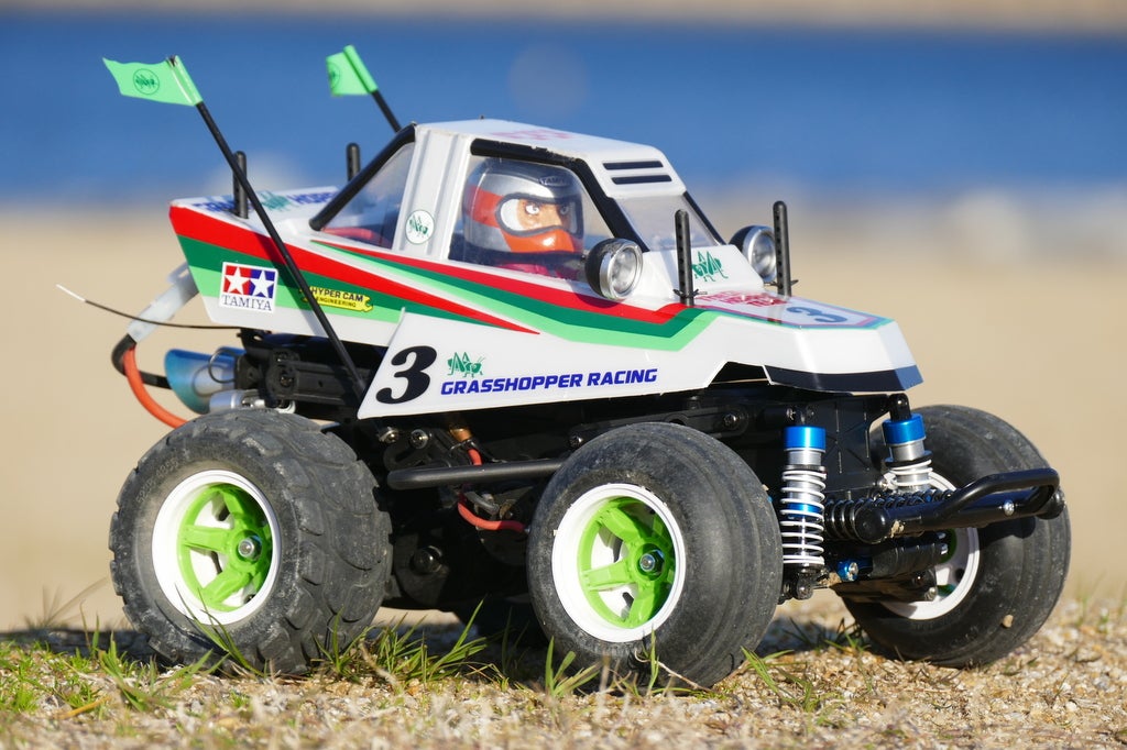 コミカルなラジコンカー タミヤ WR-02CB コミカルグラスホッパー