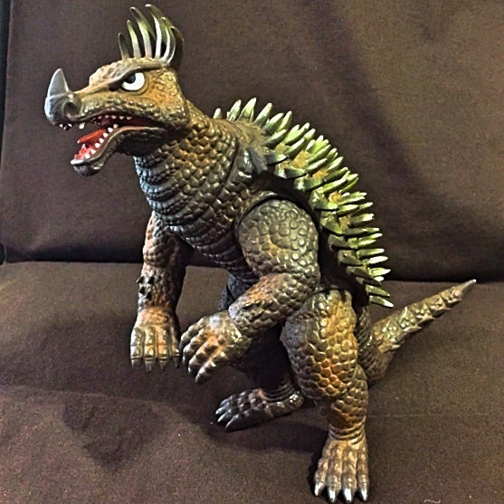 マーミット製 二代目アンギラス ～スタンダードサイズのソフビ | 怪獣