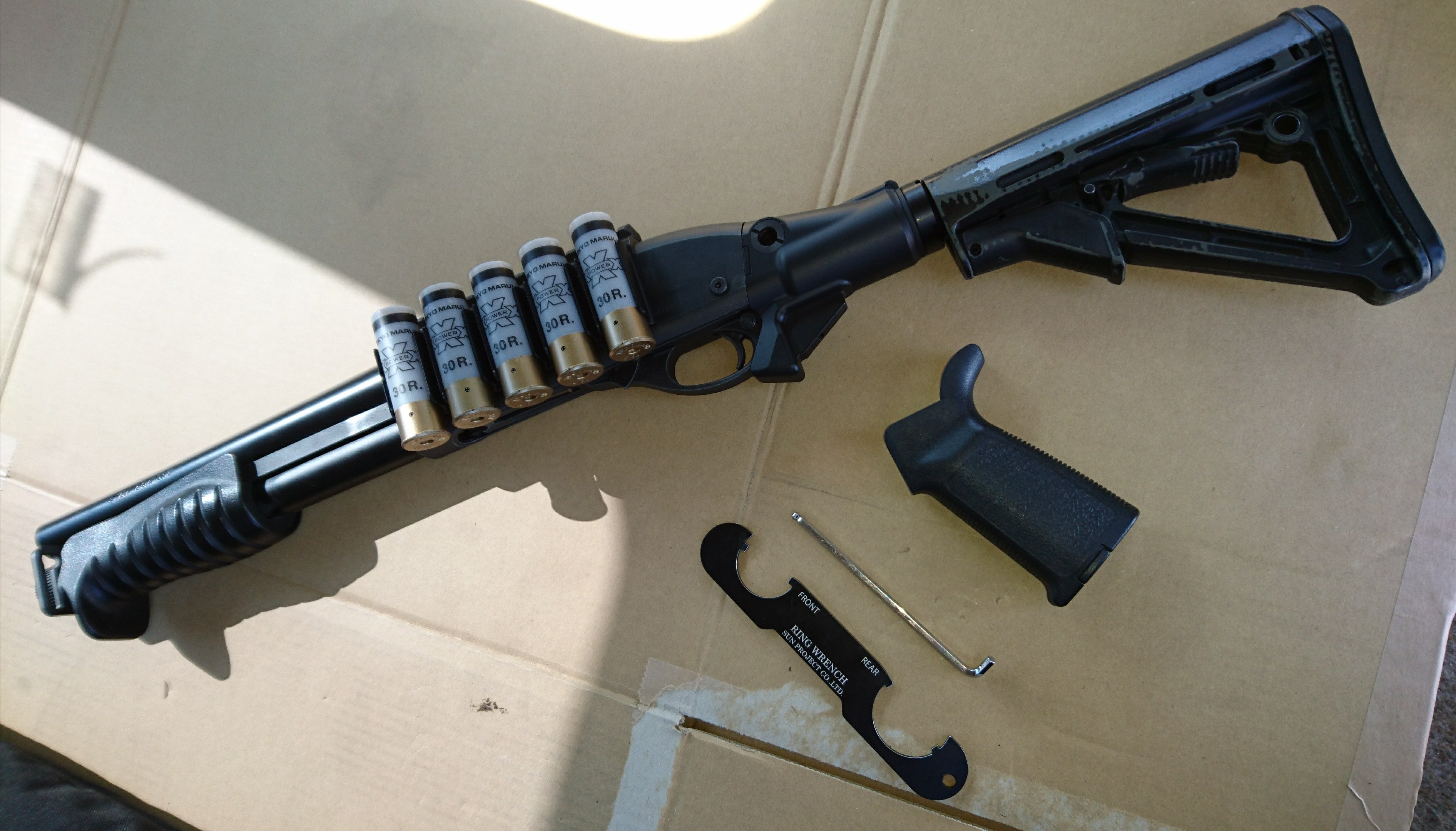 マルイ ブリーチャーにGE製M870用 ガスチャージングストックアダプター