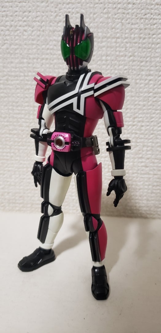 真骨彫 仮面ライダー ディケイド(ネオディケイドライバーVer