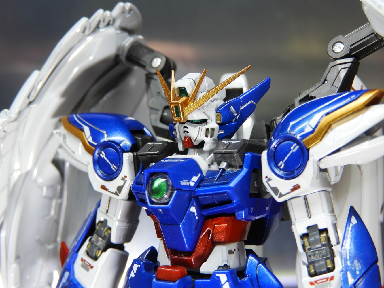 RG 1/144 XXXG-00W0 ウイングガンダムゼロEW [チタニウム