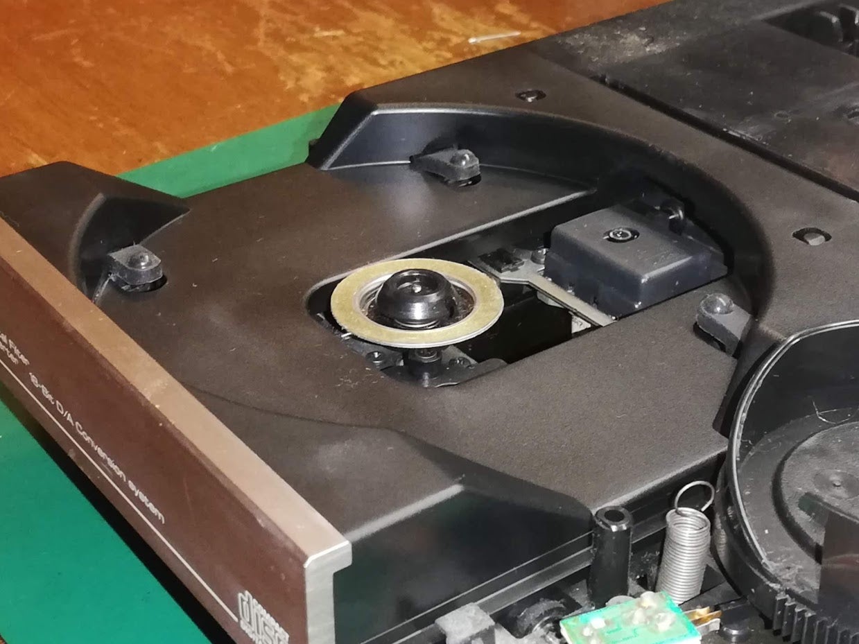 YAMAHA CDX-2000 の修理 | ビンテージオーディオ修理日記