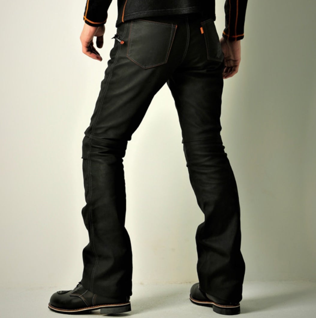 これは…確かに逸品！HyodoやKushitaniのスマートレザーパンツ