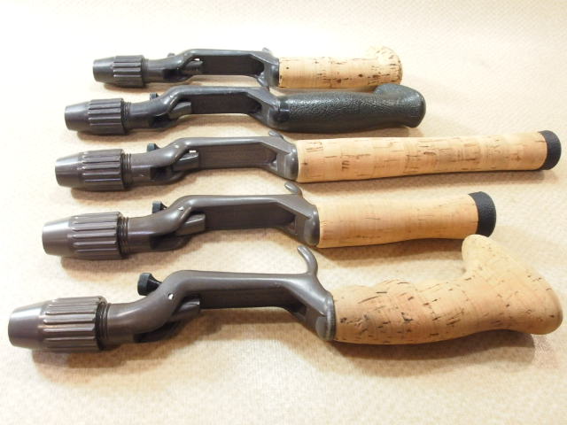 フェザーウェイト チャンピオングリップ と ザウルスのグリップ