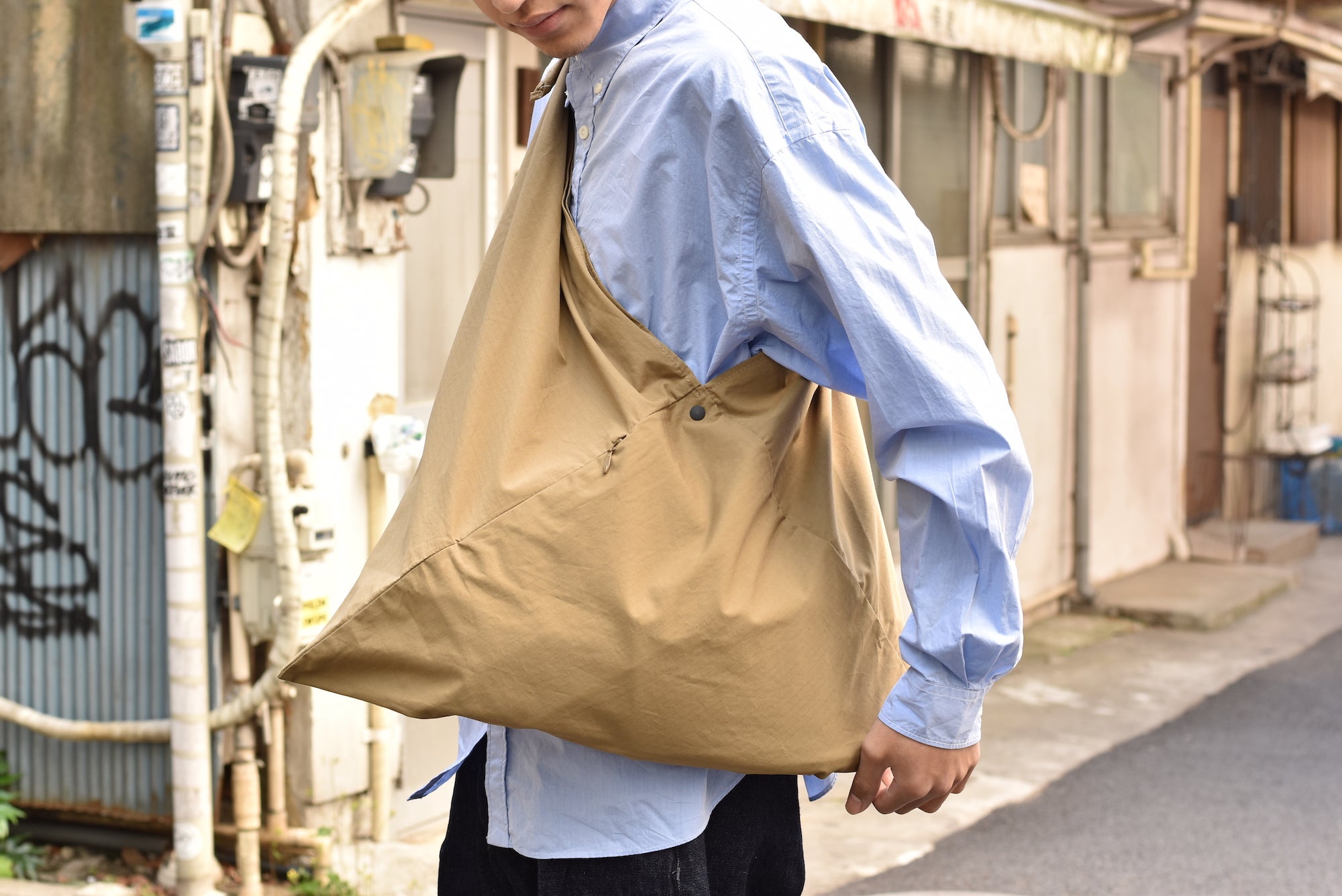 SLOW】新作WRAP BAG 2サイズご用意ございます | スマクロ原宿店の