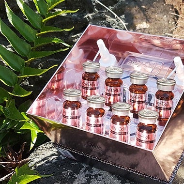 ルビーセル アトラクセラムと4Uセラムの違いって？ | NAILIST kaori