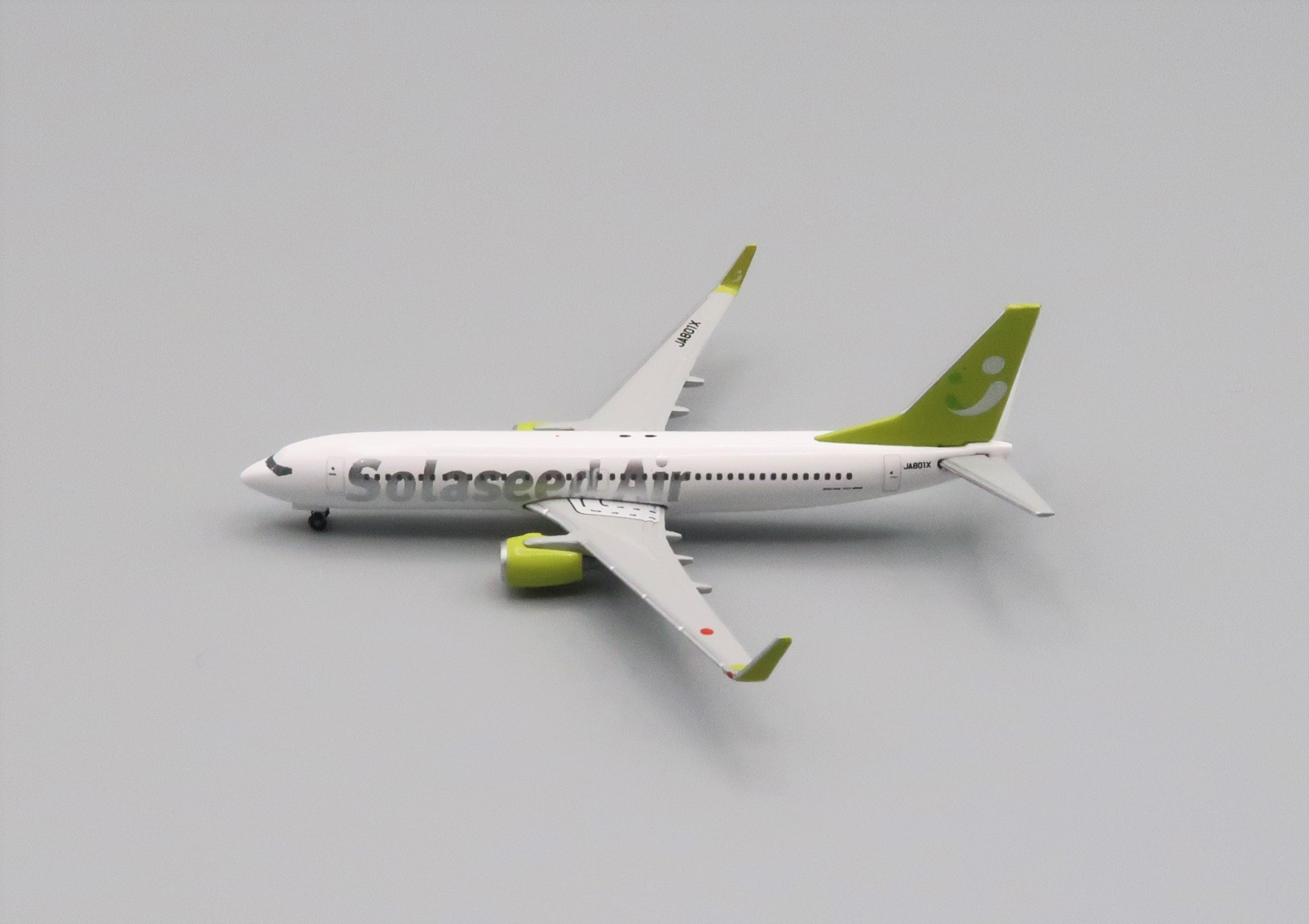 herpa】1/500 ソラシドエア B737-81D | 【超合金⁉︎】旅客機ダイ