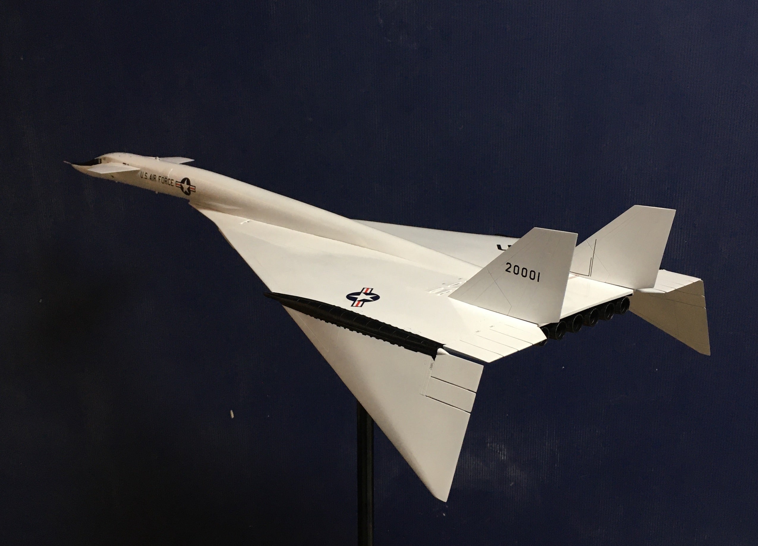 Italeri 1/72 XB-70 Valkyrie (Part.2) | 作ってナンボ