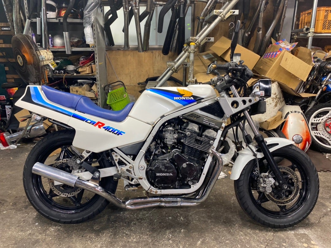 CBRも整備完了で毎度ありー | 静岡市の絶版車専門店フレンズ！大人気