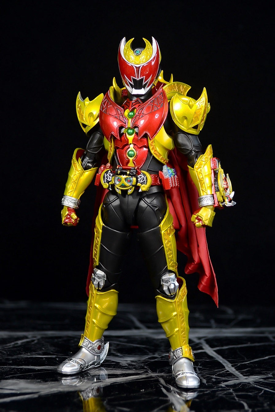 S.H.Figuarts（真骨彫製法） 仮面ライダーキバ エンペラーフォーム
