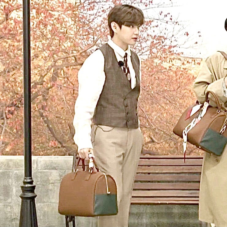 BTS 公式 ボストンバッグ BTS 公式 Mute Boston bag V ボストン バッグ