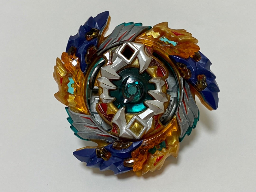 ベイブレードバースト 歴代ファブニルシリーズ | 食玩&フィギュア