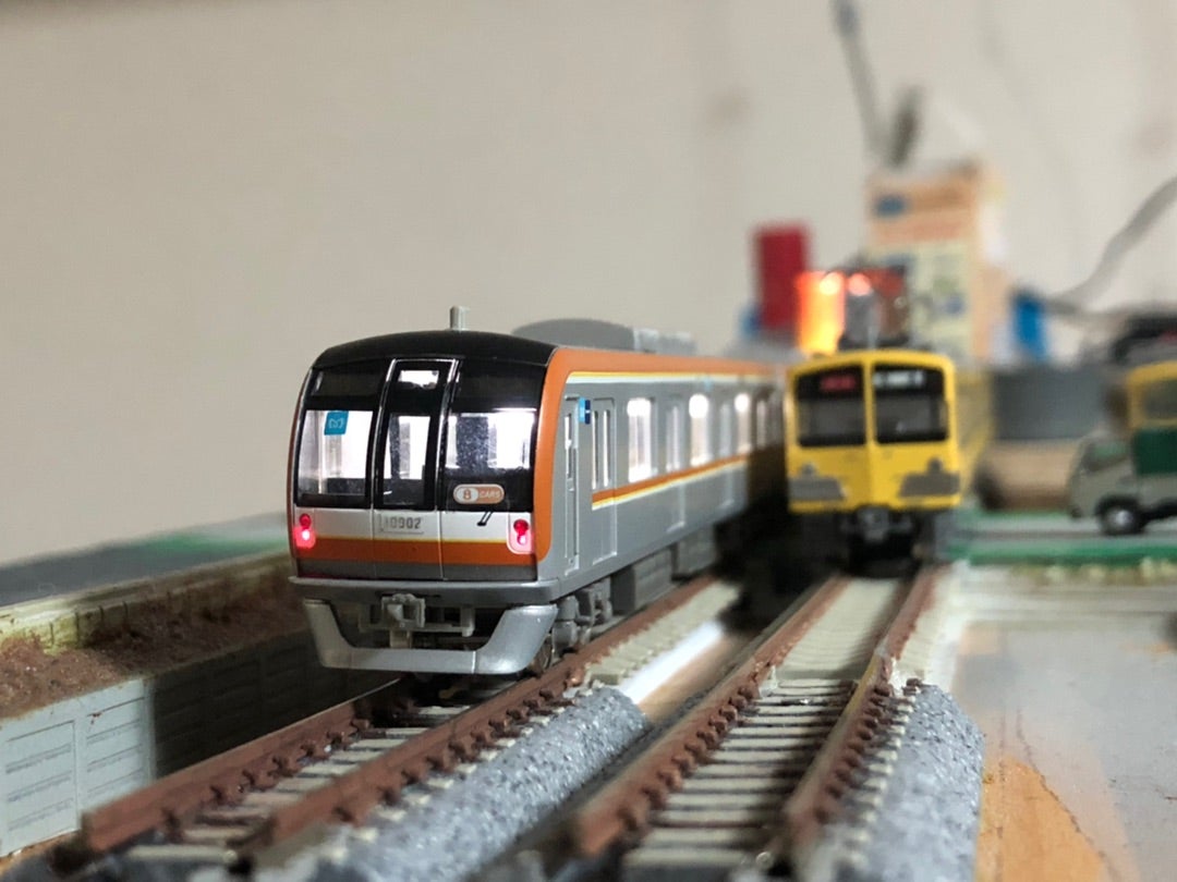 鉄道模型】東京メトロ10000系8両編成入線 | kiyoseの車両基地