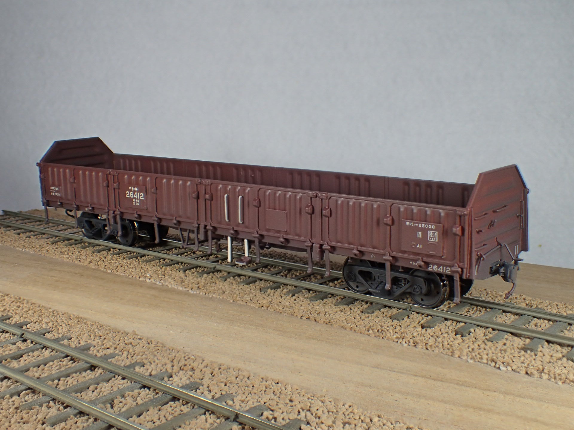 HOj 1/87 12mm モデルワム製「国鉄トキ25000形」をフィニッシュする