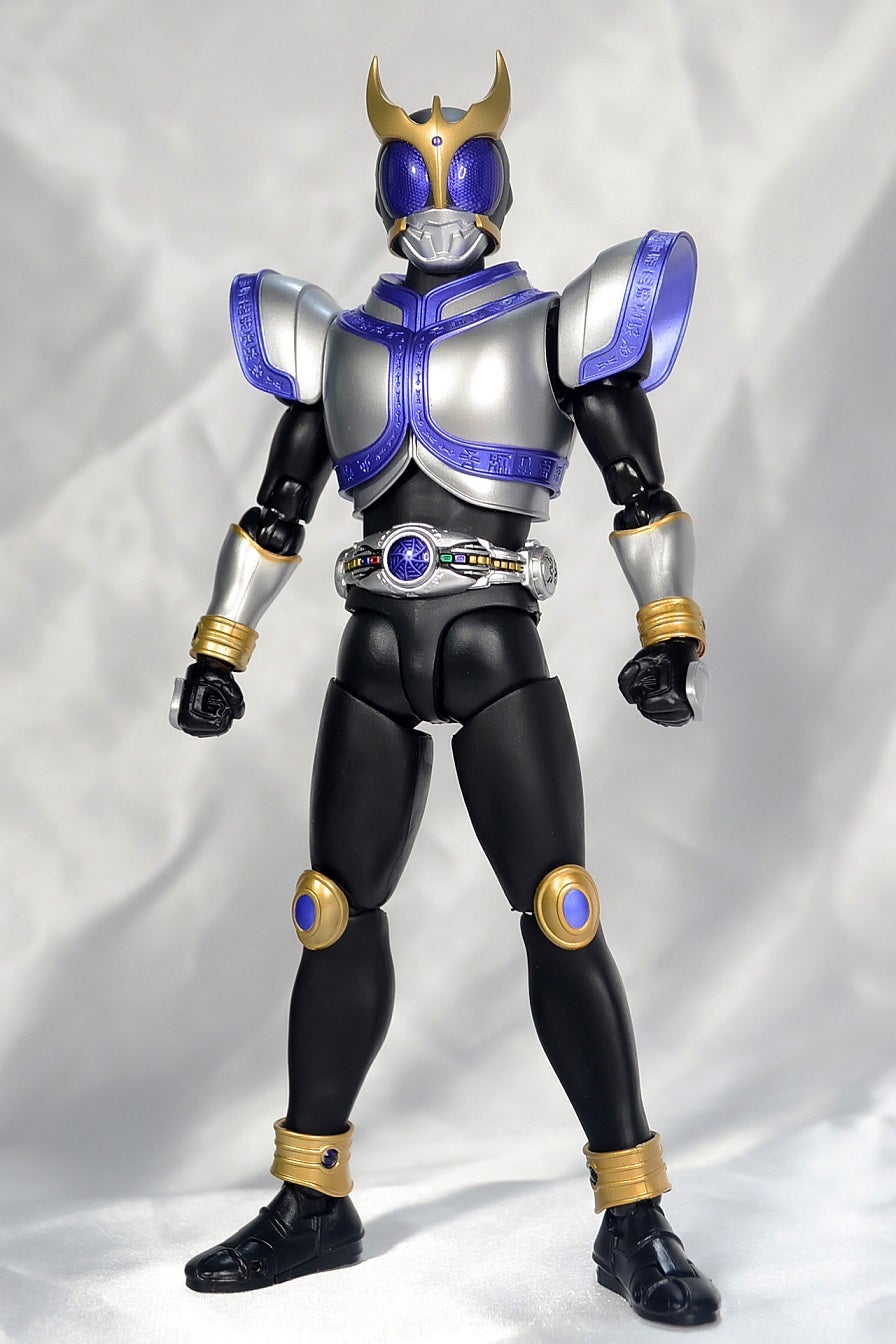 S.H.Figuarts(真骨彫製法) 仮面ライダークウガ タイタンフォーム