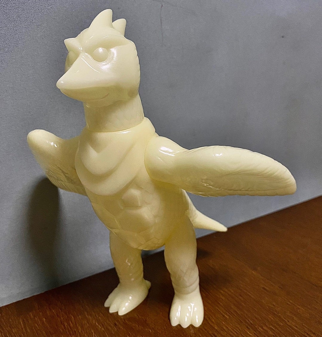 ウルトラQの原始怪鳥リトラ！〜M1号製蓄光版ソフビ | 怪獣玩具とカタナ