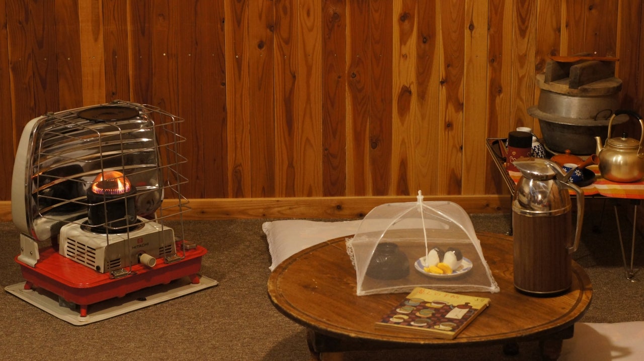 日立OVH-520 | かわいなつかし昭和の石油ストーブたち