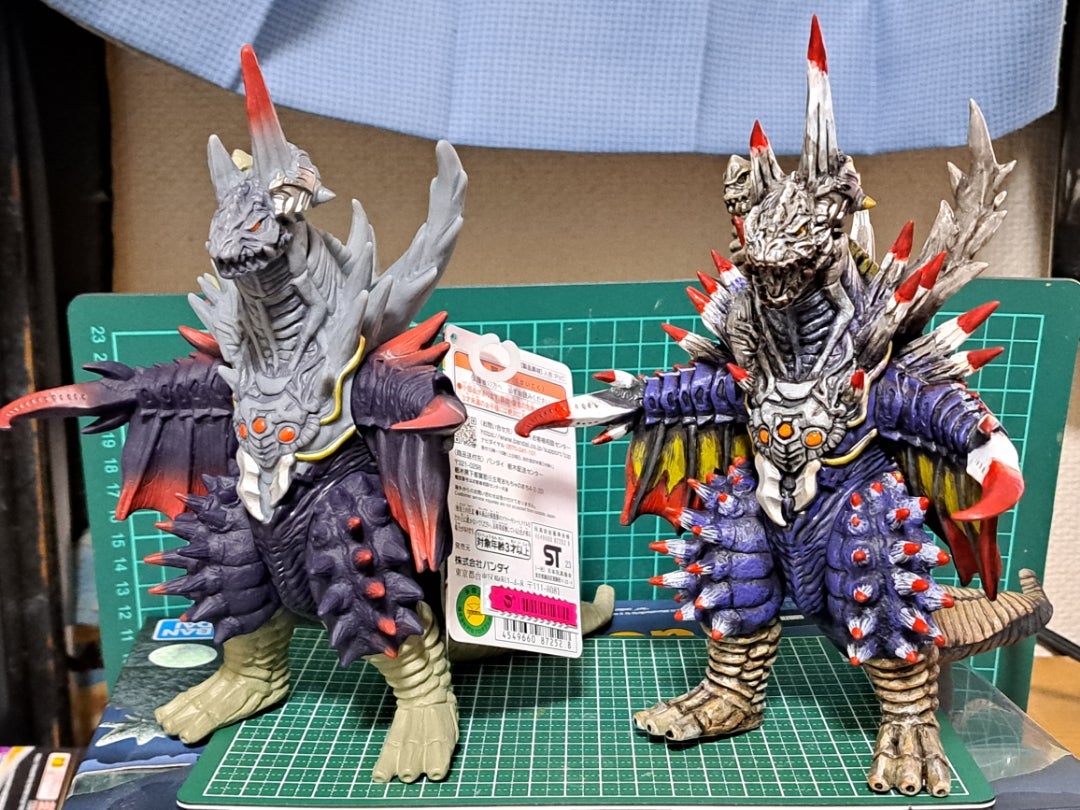 ウルトラ怪獣DXソフビ 殲滅機甲獣デストルドス 改造リペイント完全品