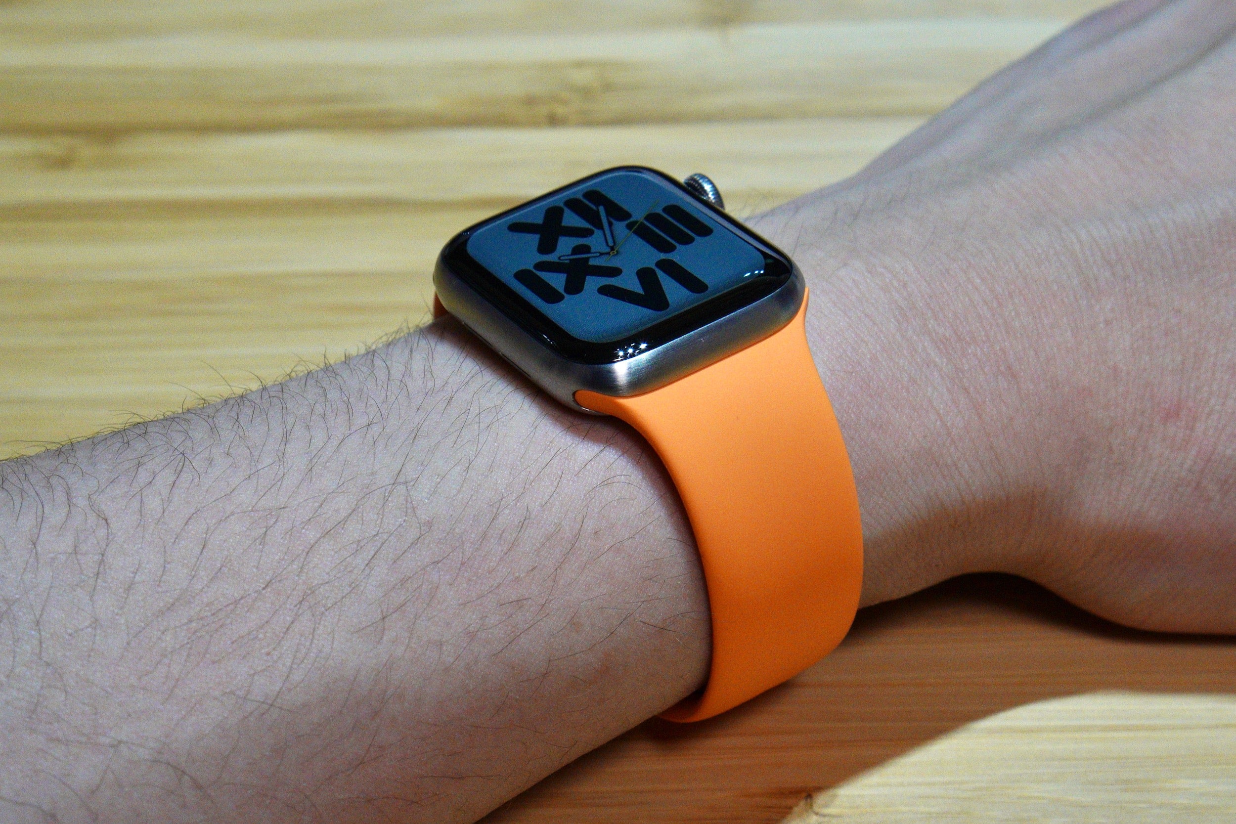 ブライトオレンジ・スポーツバンドを開封！ | デカの日常