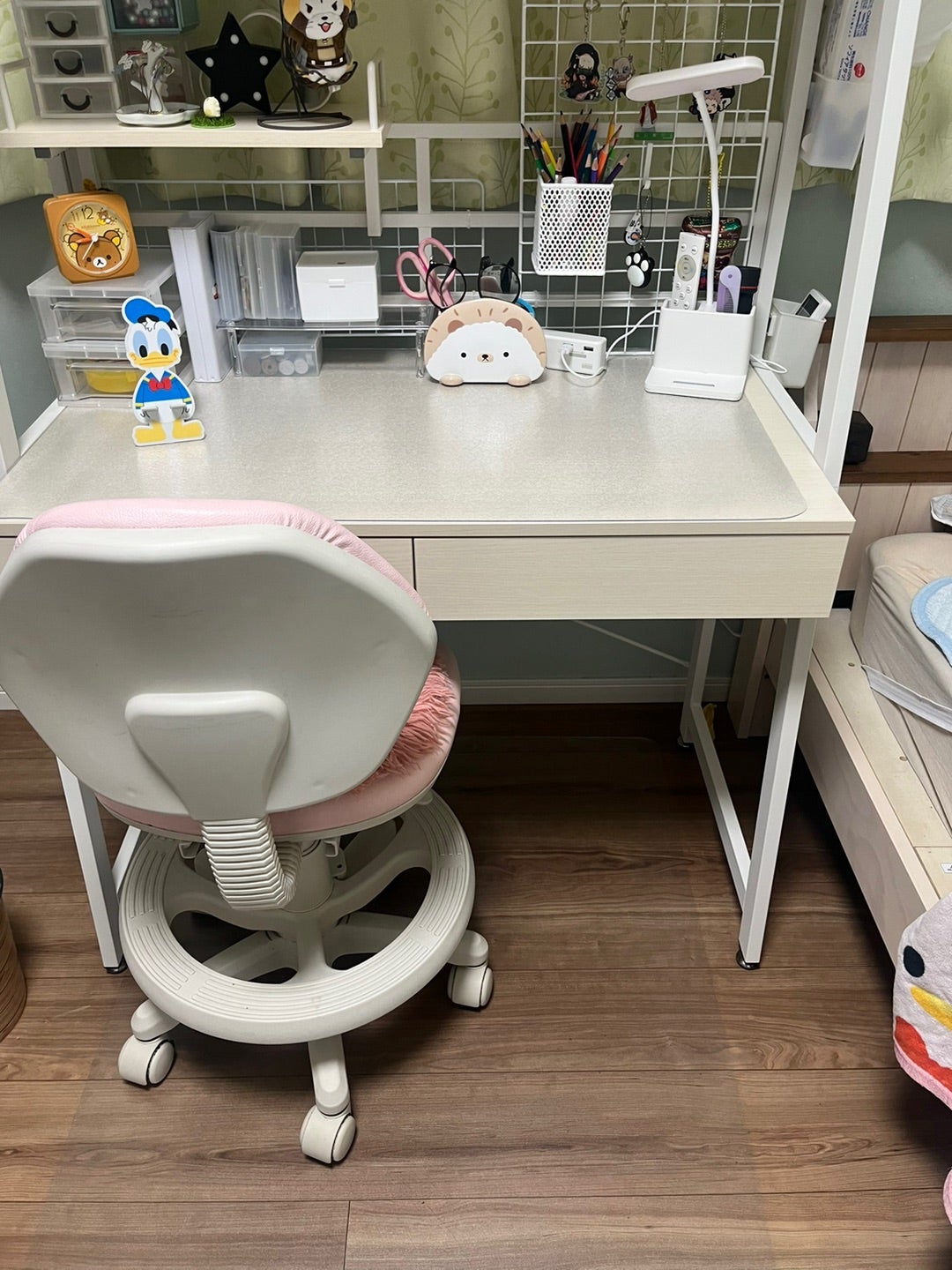 オタク系小5の娘にニトリの省スペースデスクを買いました | 広島県鞆の