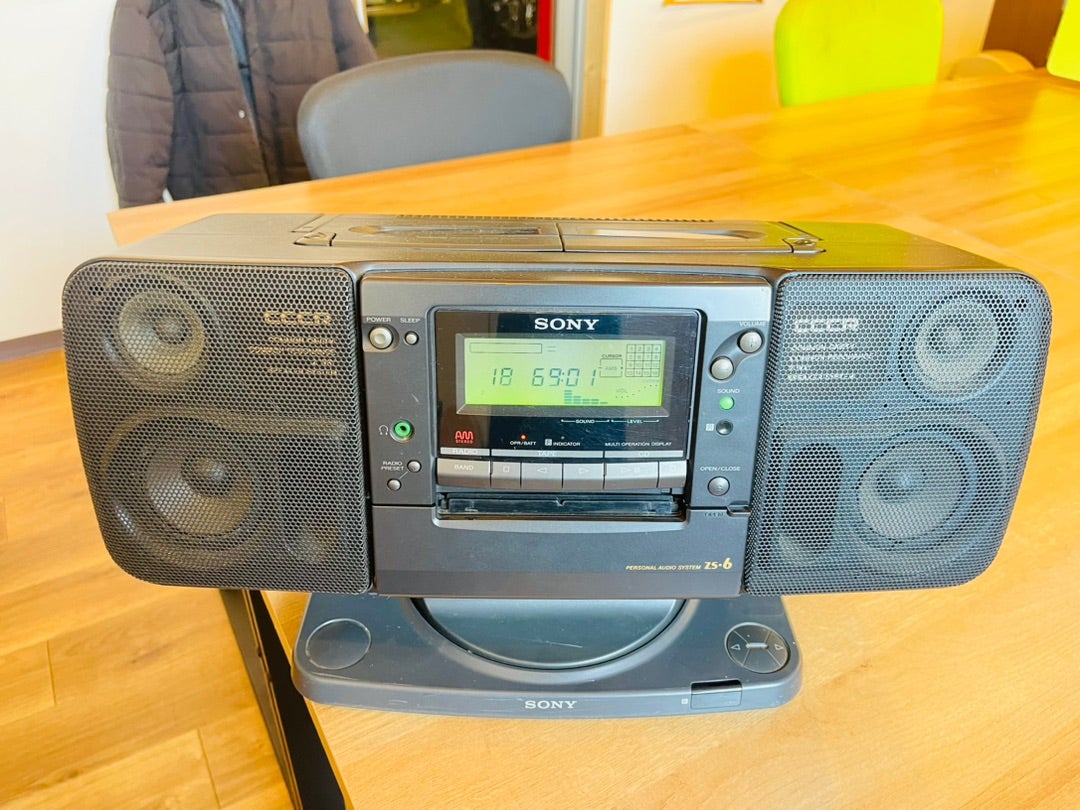 バブルラジカセ ソニーソナホーク ZS-6 | クラフトスクエア自動車整備実積