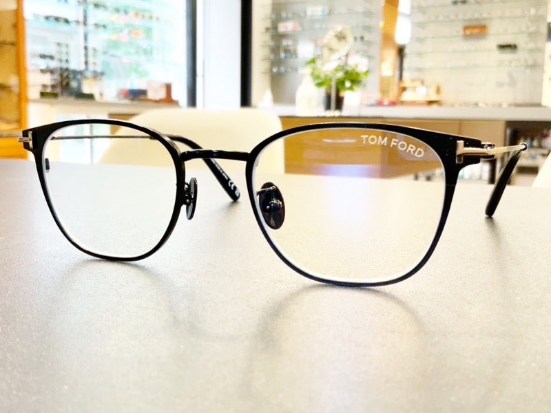 TOM FORD【TF5864-D-B】先日入荷いたしました♪ | グラスメイツ
