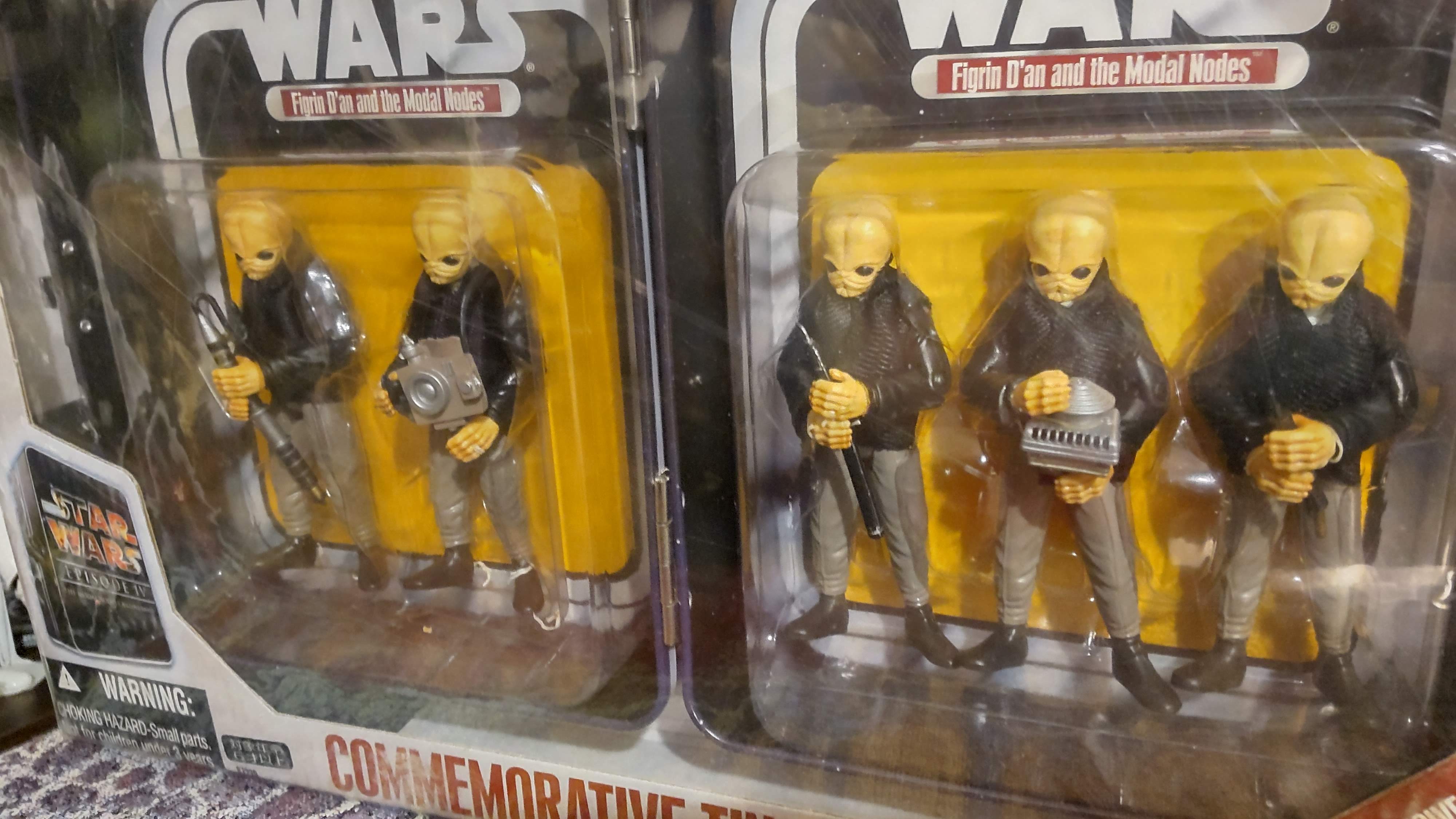 メモリアル ティンコレクション「カンティーナ シーン」 | スター