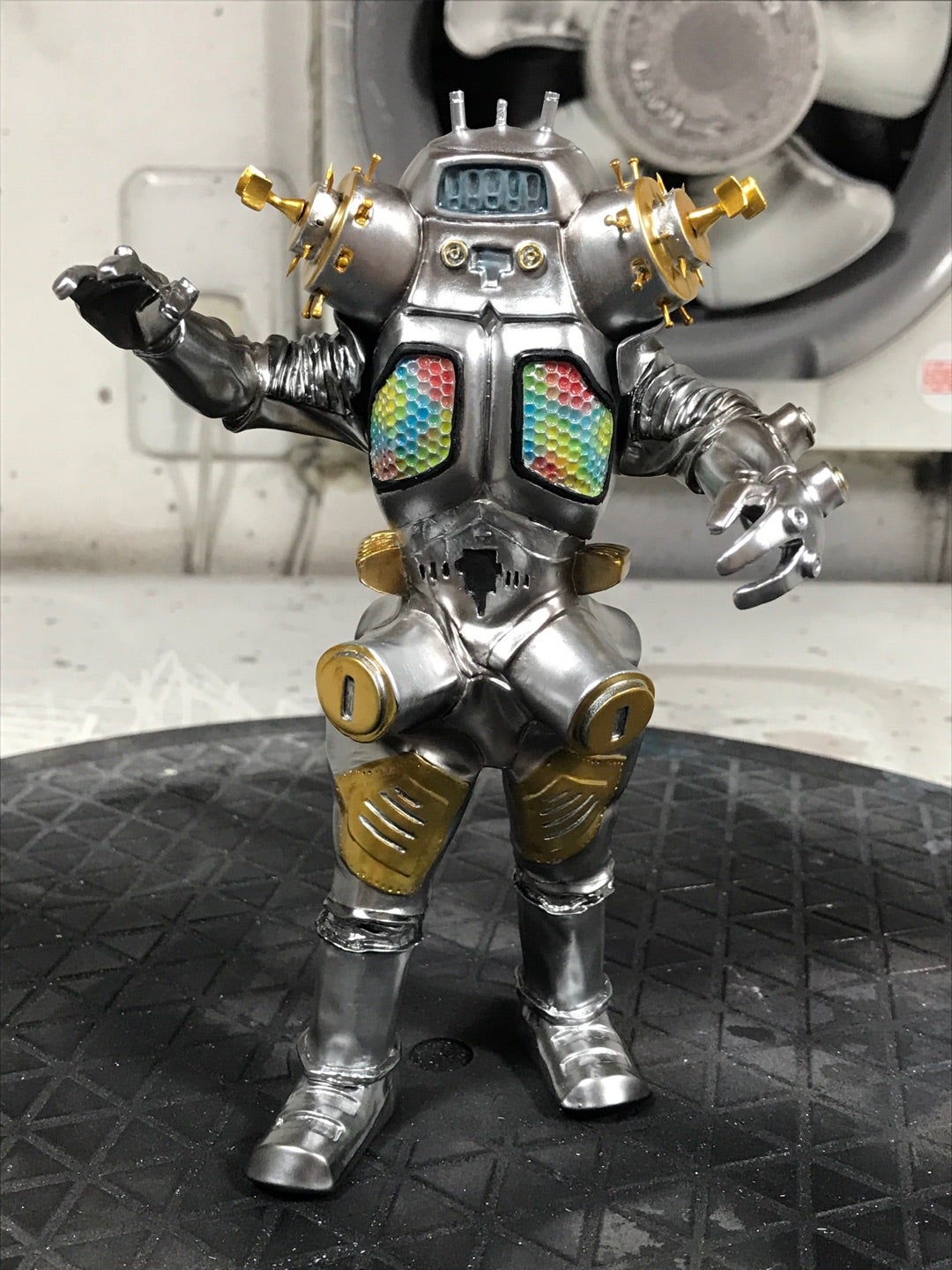 ボークス キングジョー完成です❗️ | 仁のおやじのブログ