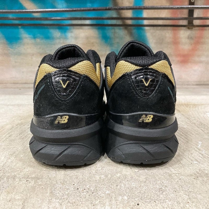 ☆新入荷‼️New Balance 990 ブラック×ゴールド‼️ | 大分県大分市の