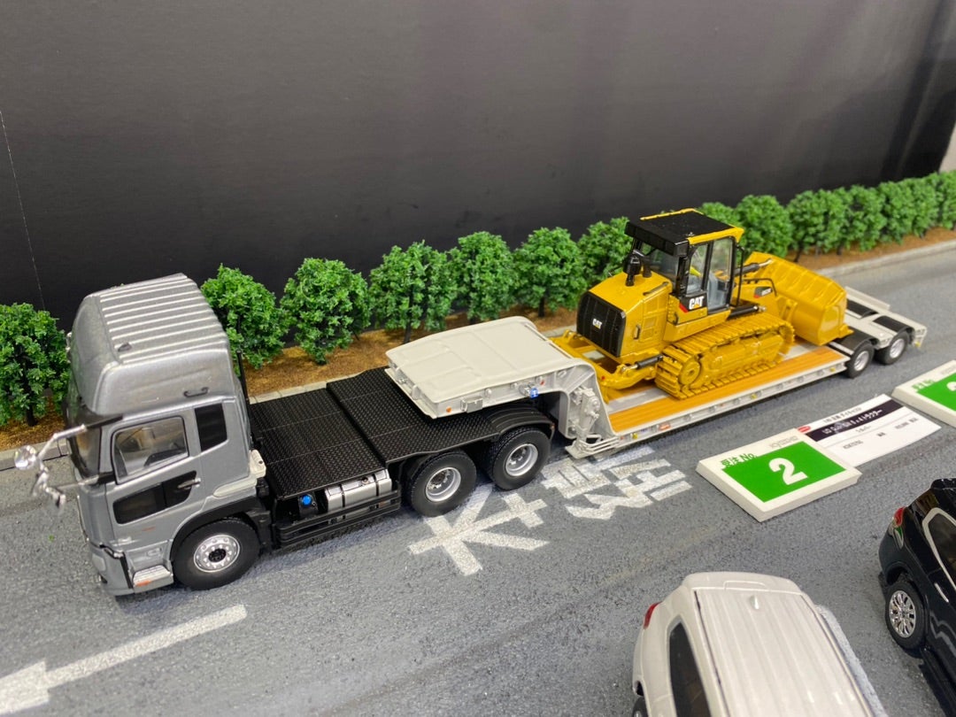 ホビーショー速報〜 1/43 UD Quon GW 6x4 トラクター | kyoshoダイ