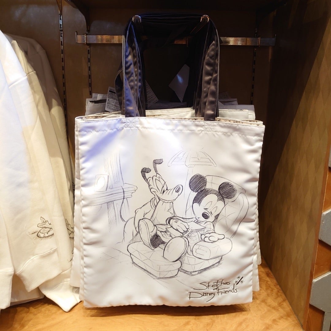 スケッチで描かれたミッキー＆プルート！バッグやパーカーが新発売