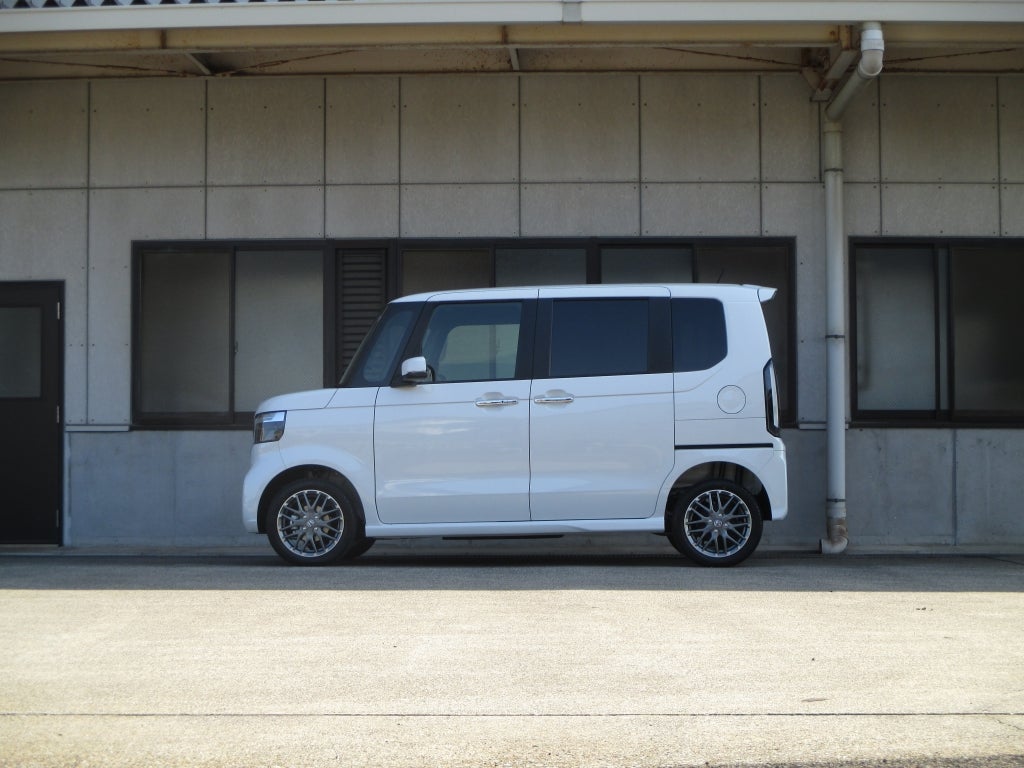 新型N-BOX！4WD車もローダウンスプリング「NF210」開発完了しました