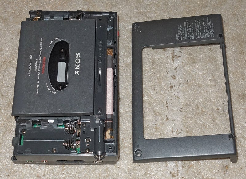ソニーの小型ワールドバンドラジカセ：ICF-SW1000T | じんけいの修理日記