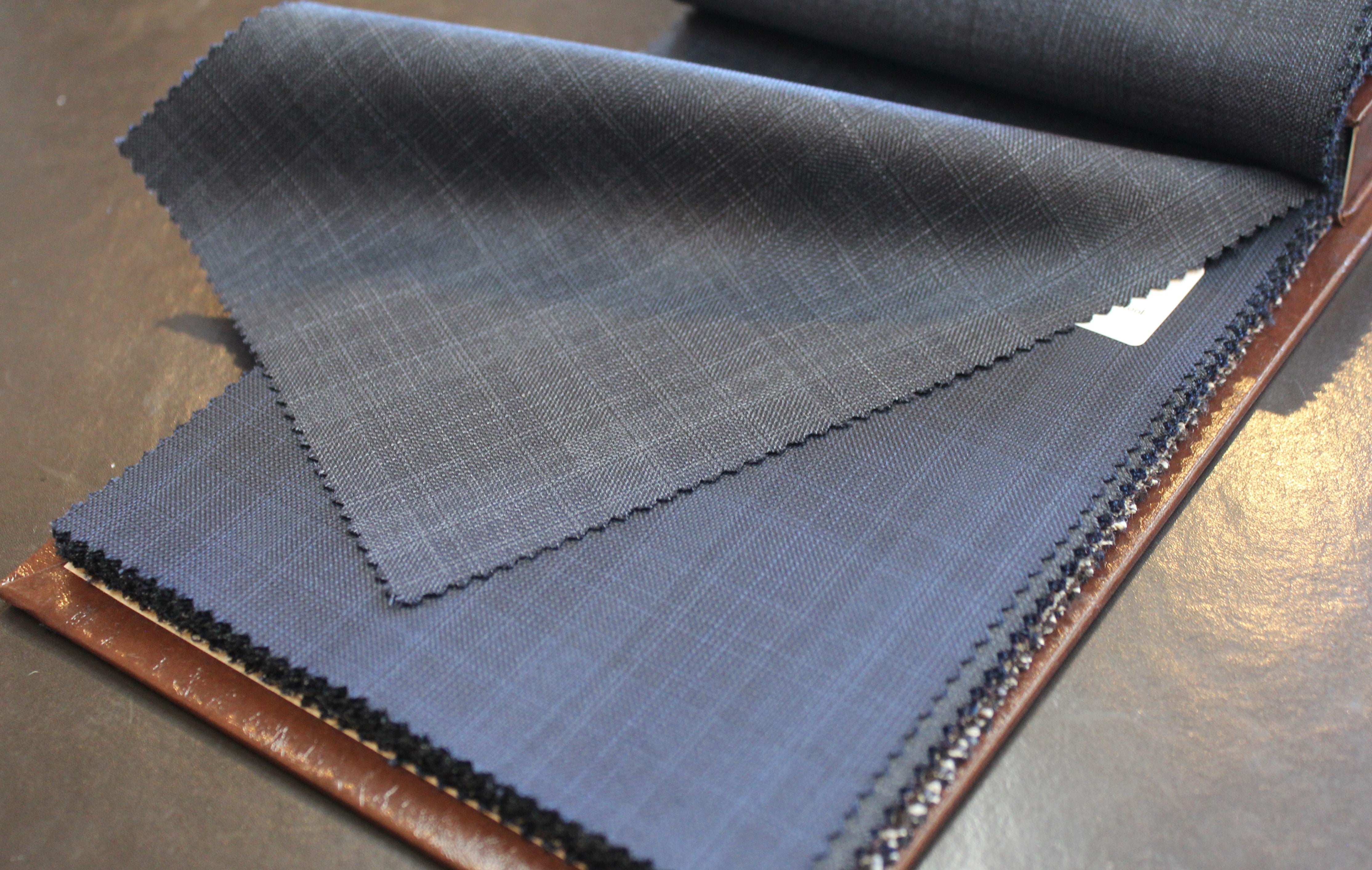 ロロピアーナのスーパー130's ｢365｣ | eastbespoketailor