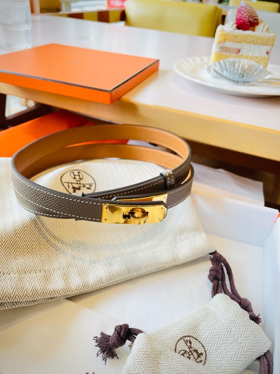 ふわふわしてたら出会ったケリーベルト | ゆきこ：1、2、3、4年目と3人凸凹