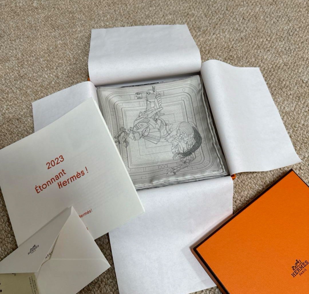 エルメスのイヤーズギフトきた♡ | kohakuの自転車操業子育て日記